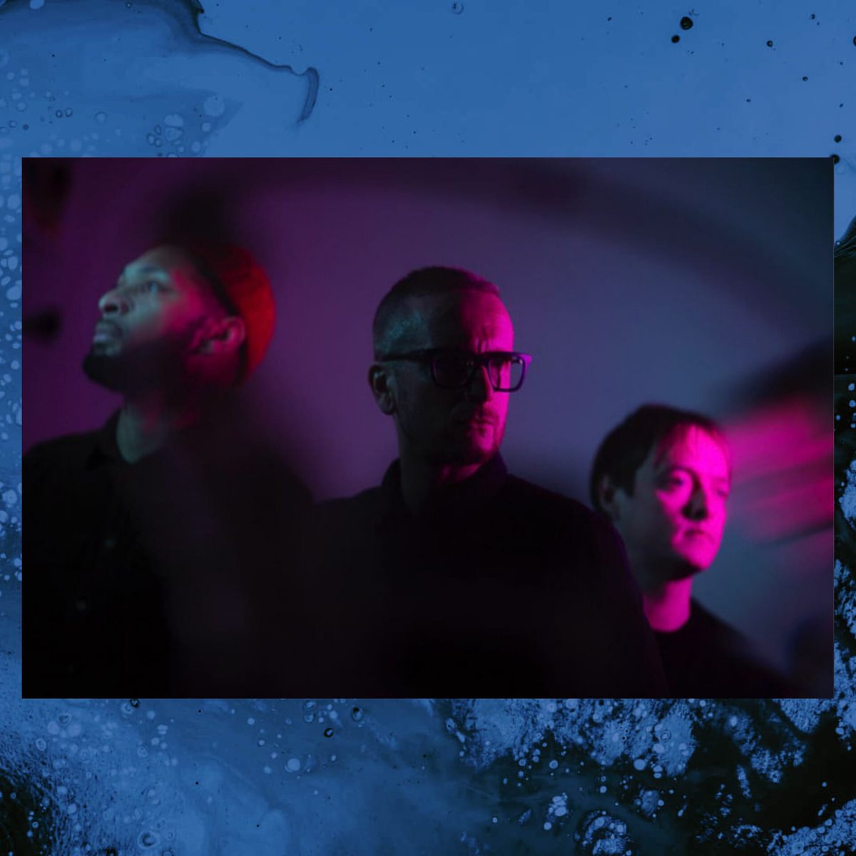 SNACK Find us elsewhere – currently inactive here (@snackmag) on Twitter photo ALBUM REVIEW 💛
Start From The Endless by <a href="/unionofknivesuk/">Union Of Knives</a> 𝐨𝐮𝐭 𝐧𝐨𝐰
It’s a complex piece of work drawing influence from classical music as much as industrial. It’s all about texture and contrast.
Words <a href="/CMQueen/">chris queen</a>
Read here > snackmag.co.uk/album-review-s… ALBUM REVIEW 💛
Start From The Endless by <a href="/unionofknivesuk/">Union Of Knives</a> 𝐨𝐮𝐭 𝐧𝐨𝐰
It’s a complex piece of work drawing influence from classical music as much as industrial. It’s all about texture and contrast.
Words <a href="/CMQueen/">chris queen</a>
Read here > snackmag.co.uk/album-review-s…