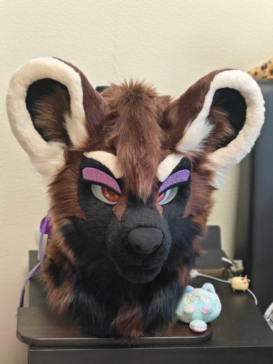 Tigress_Zews's tweet image. These are not all the eyelids, but I can&apos;t upload more of them due to restrictions(
He&apos;s amazing 🤎🖤
#fur #fursuitmaker #fursuitbase #fursuitcommissions #fursona #fursuitbuilder #fursuitpartial #fursuit #fursuitdancer #fursuiting #furry #furryfandom #fursuit #fursuitmaker