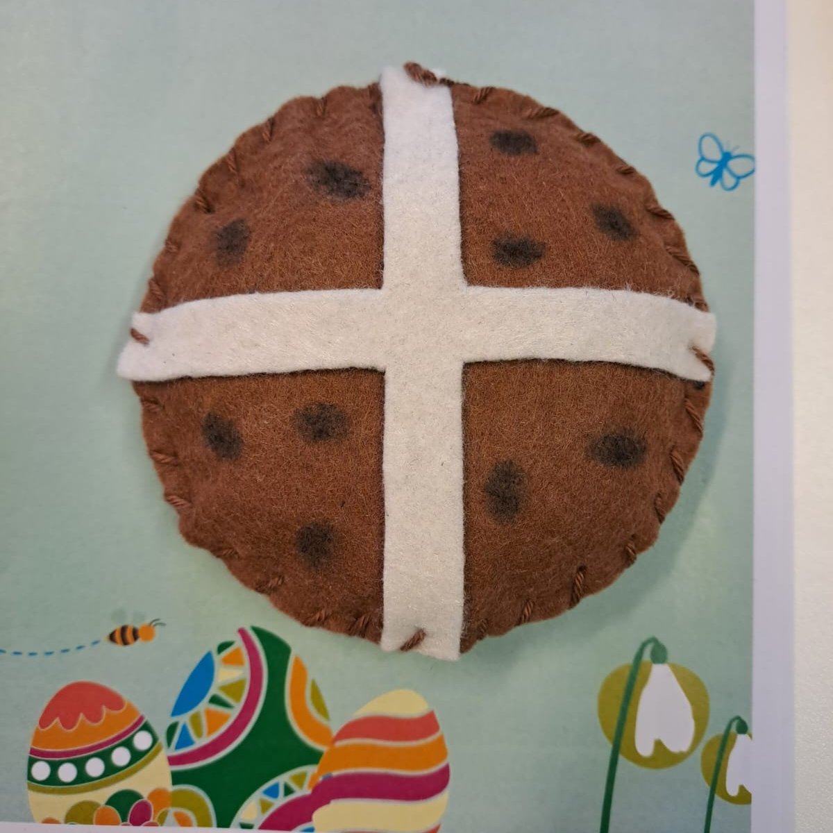 NTAssemblyRooms's tweet image. Happy Easter from everyone at Bath Assembly Rooms.

If you're up early due to the clocks changing last night, we're open from 10am making felt hot cross buns.

#HappyEasterDay #EasterCrafts