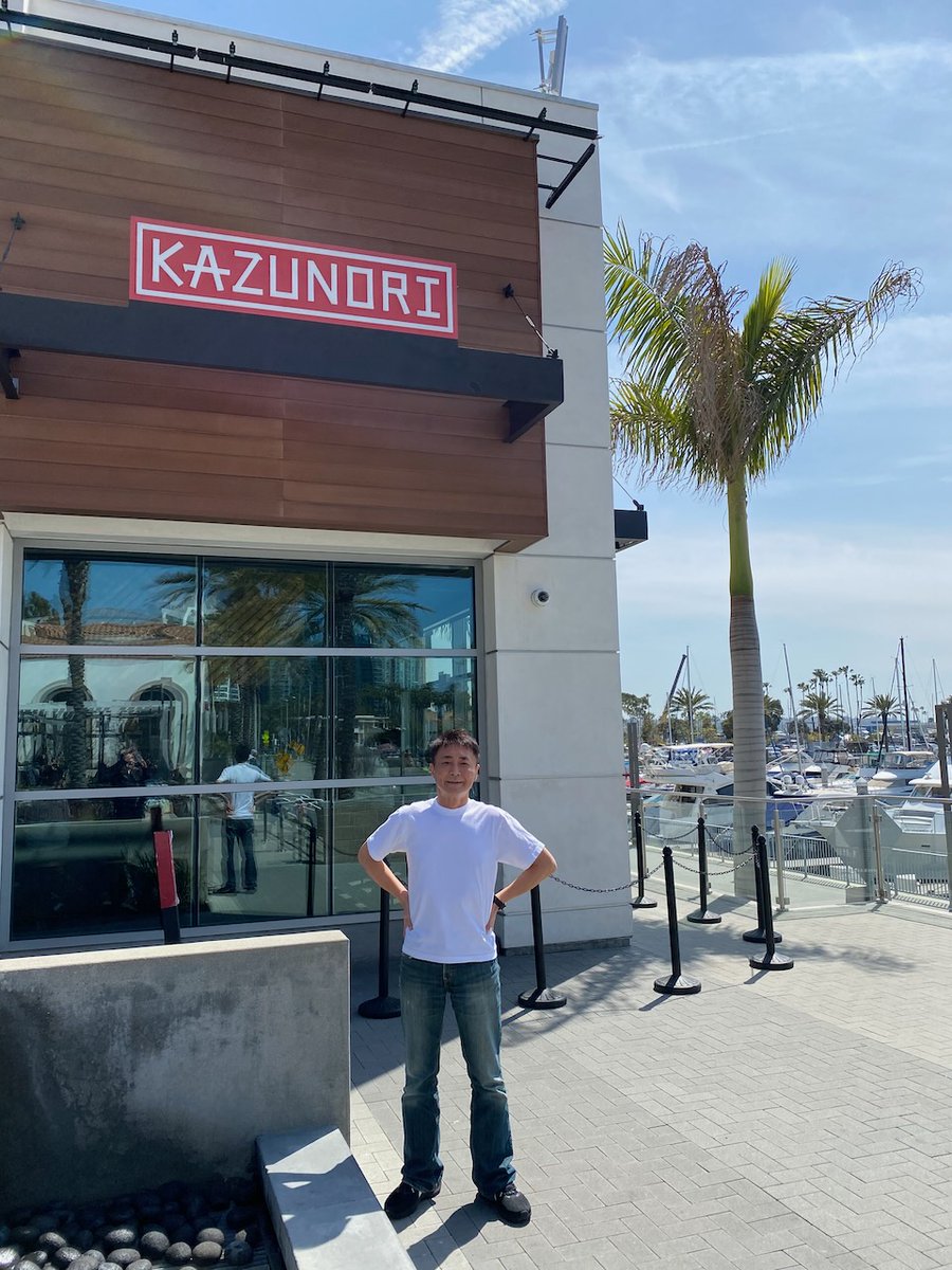 I am a sushi restaurant “Kazunori” in Los Angeles. LAのお寿司屋