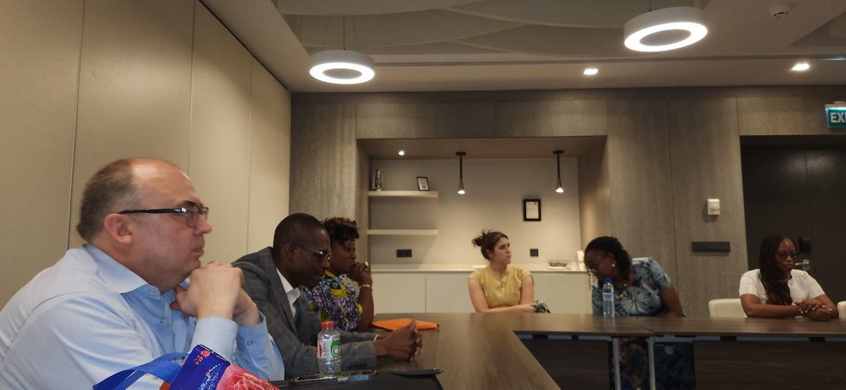 CanadaauBenin's tweet image. L'@AmbCanBFA @CanadaauBenin ont pris plaisir à organiser la visite au #Bénin de la Présidente du @SenatCA et toute sa délégation.
Une visite qui aura permis de renforcer les relations de coopération et d'amitié Canada🤝Bénin.

Merci à tous nos partenaires pour leur contribution.