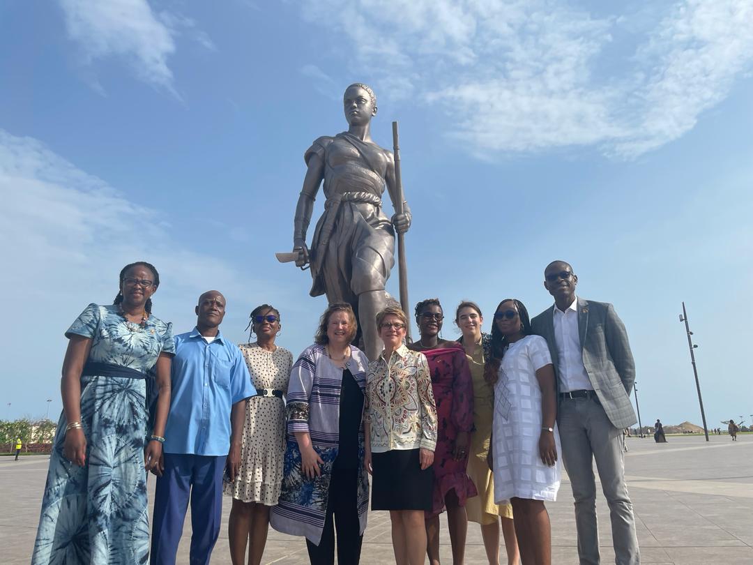 CanadainBenin's tweet image. The @CanEmbBFA @CanadainBenin took pleasure in organizing the visit to #Benin of the President of the @SenateCA and her entire delegation.

A visit that has strengthened Canada🤝Benin relations of cooperation and friendship.

Thank you to all our partners for their contribution.