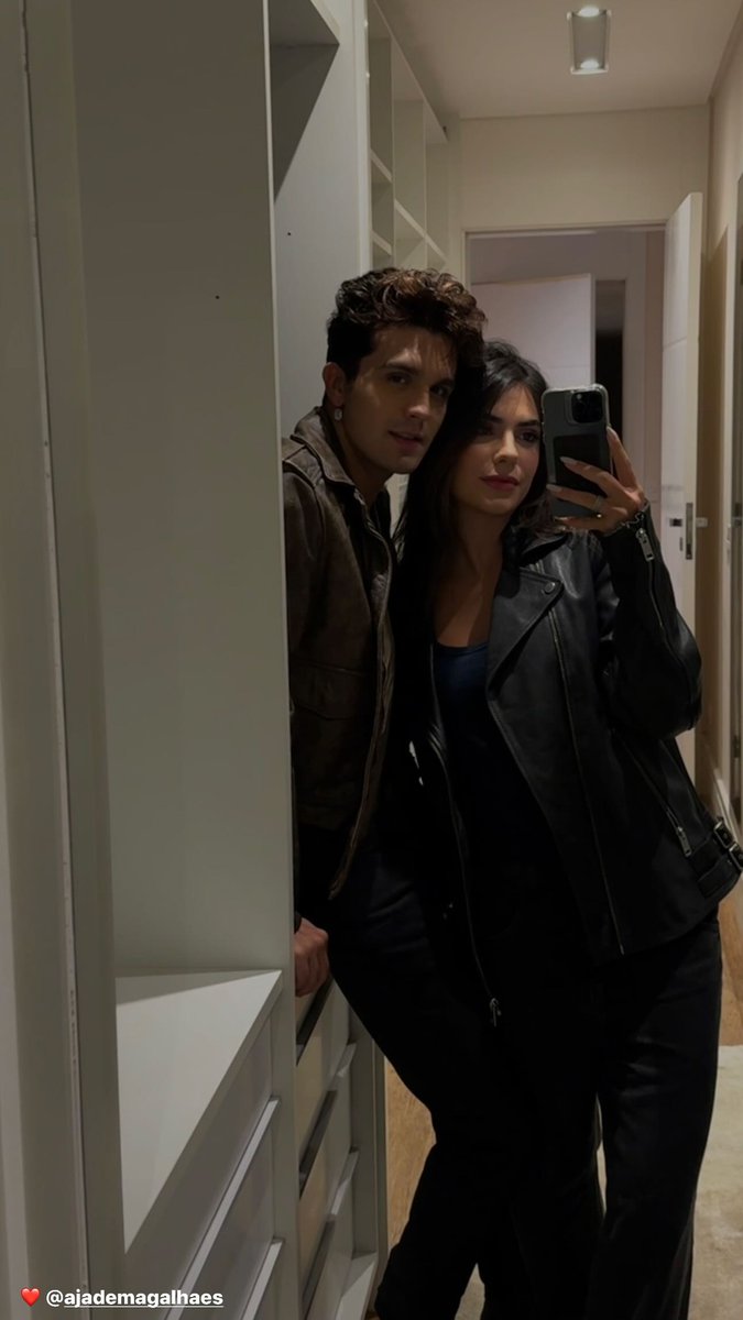 ReasonLS2's tweet image. Meu Casal Lindo E Cheiroso 😍
@luansantana