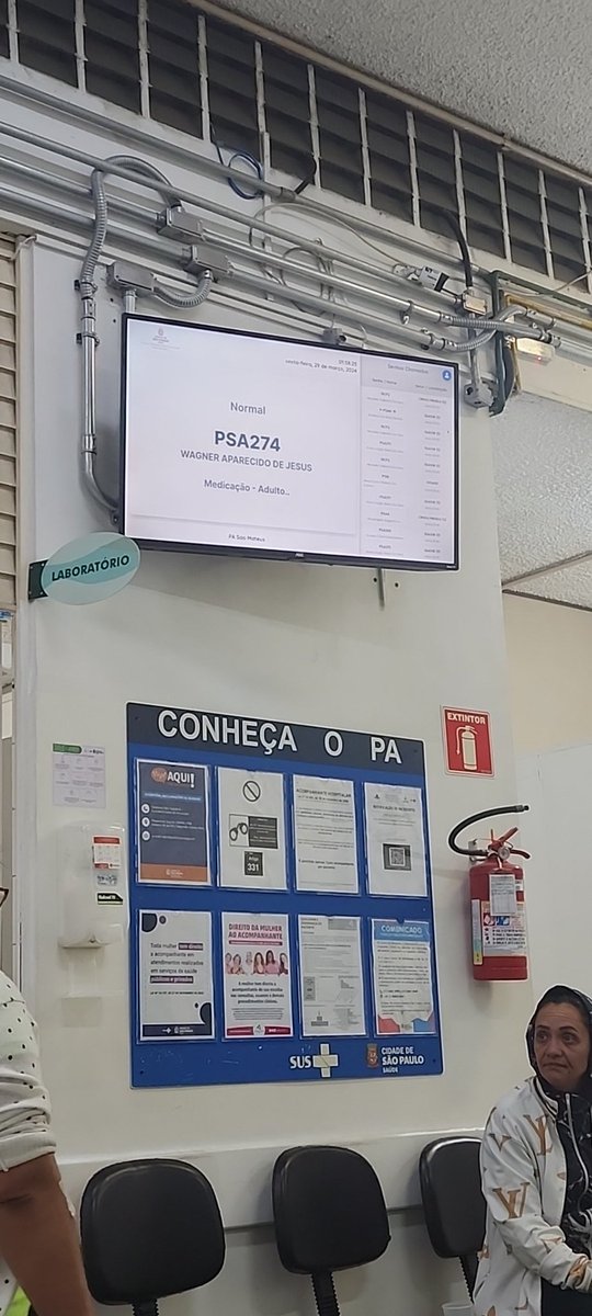 Essas hr eu aqui com Dani e remedio nao baixa febre, compressa nao baixa a febre 🤒