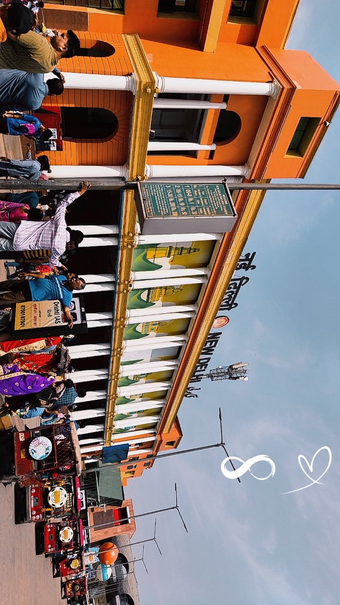 Innovativemani3's tweet photo. Chalo finally I arrived at my destination, time to kick back and relax ,semester khatam abe sab jaae ma chudai.   Suggest me hotspot in your city #delhilite https://t.co/S1q7UqjzbD