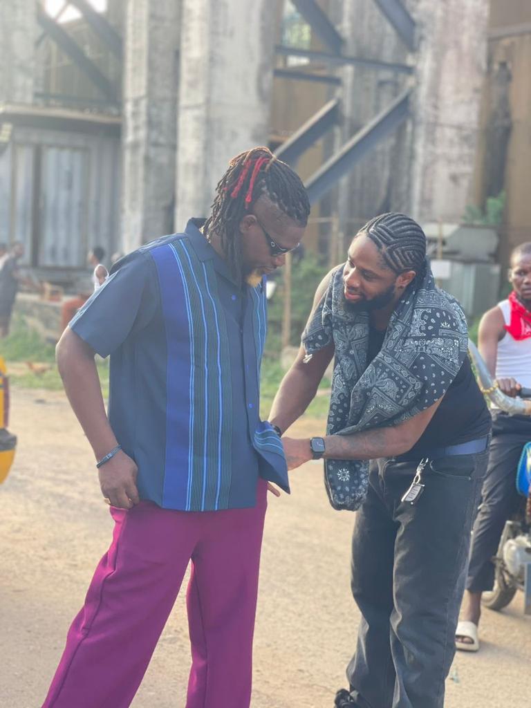 OyiboFriday1's tweet image. Money dey pocket, oil dey head, talent full brain, e de show for em body @Banjohifi1 , go stream his hit single #whinning and thankz me later.
#Banjohifi 
#Banjohifi