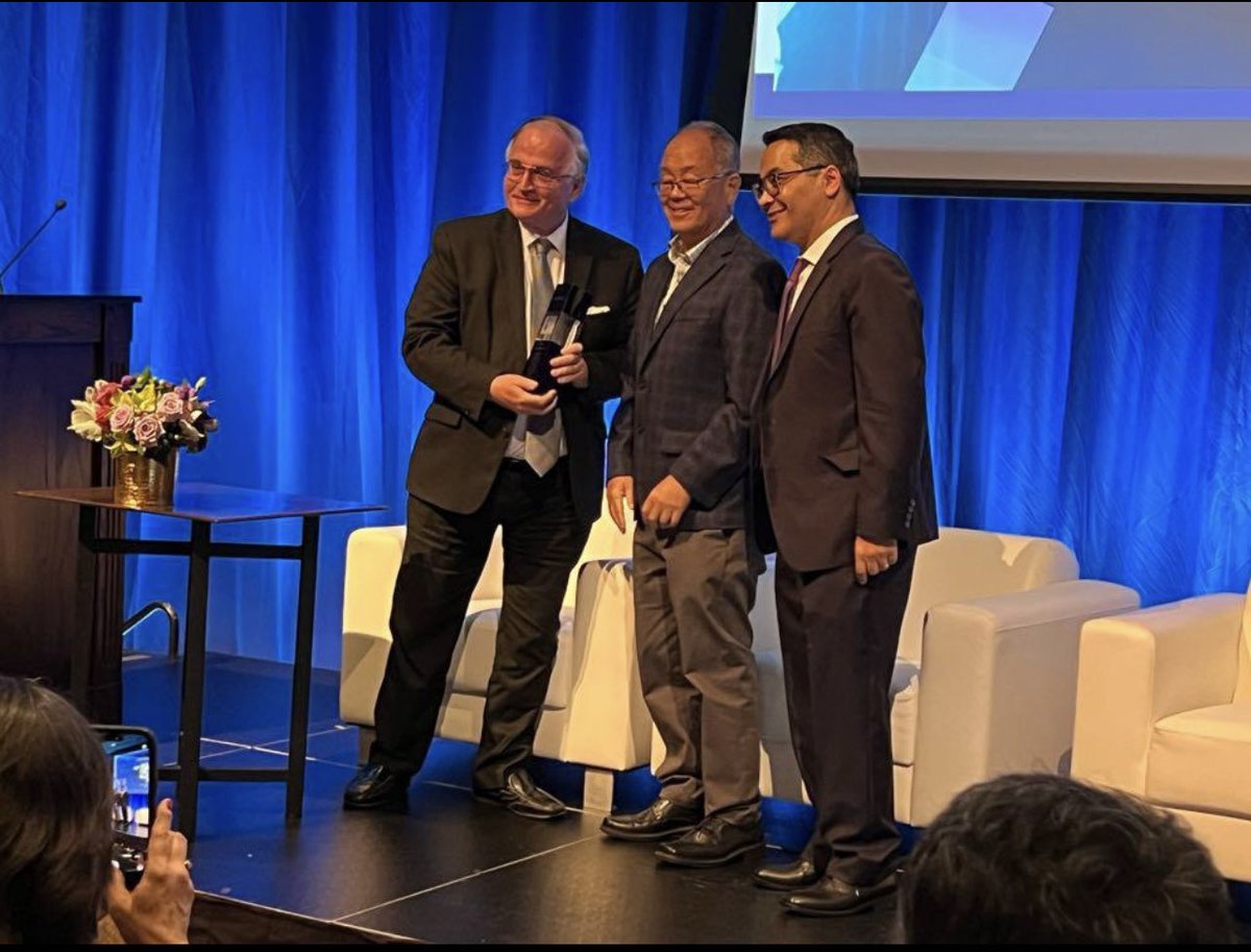 Paul Terasaki Award Nicholas Peppas, Keith Terasaki and Ali Khademhosseini. @khademh @NPeppas