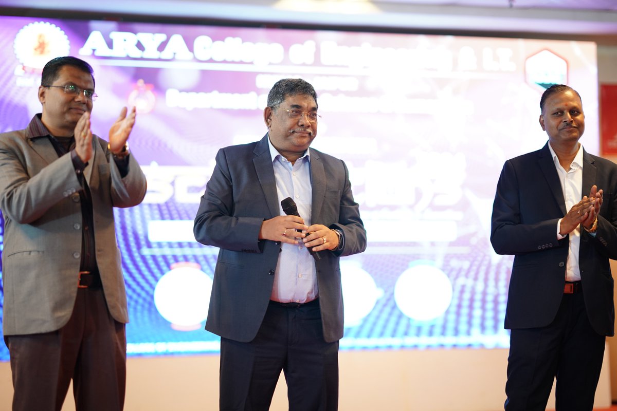 aryacolleges's tweet image. 𝐒𝐜𝐢𝐧𝐭𝐢𝐥𝐥𝐚𝐭𝐢𝐨𝐧𝐬 𝟐𝟎𝟐𝟒 - #NationalLevelTechFest

The event not only celebrated technical prowess but also fostered connections among like-minded individuals. Participants had the opportunity to network, exchange ideas, &amp;amp; forge friendships that may last a lifetime.