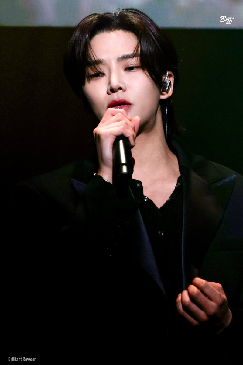 240324 ‘An Ordinary Day’ in Seoul  

노래 평생해줘요🖤

#로운 #김로운 #김석우 #ROWOON #KIMSEOKWOO #ロウン