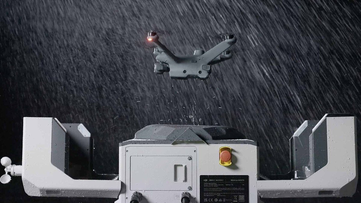 The new DJI Dock 2 is a lightweight, drone-in-a-box solution for automated aerial missions. Compared with the previous version, Dock 2 is 68% lighter and 75% smaller. #dji #djidock2 #droneinabox imagematrix.tech/dji-dock-2-dro…