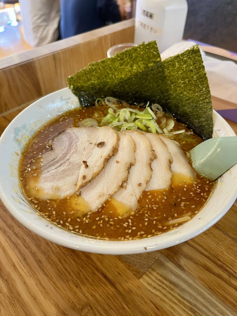 ryo_n_br's tweet image. 本日のランチ

浜松三太さんのラーメン🍜
チャーシュー柔らかくておいしい😋