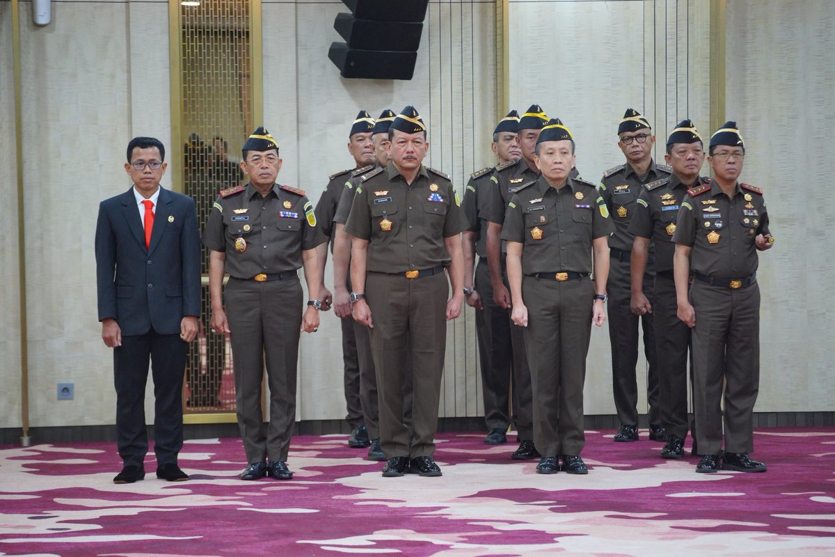 Ketua KKRI menghadiri kegiatan
Upacara Pelantikan dan Pengambilan Sumpah Jabatan Staf Ahli Jaksa Agung Kejaksaan 
Republik Indonesia, yang dilaksanakan pada tanggal 19 maret 2024 di Aula lantai 11 Gedung Utama Kejaksaan Agung. Kegiatan tersebut dipimpin oleh Jaksa Agung RI.