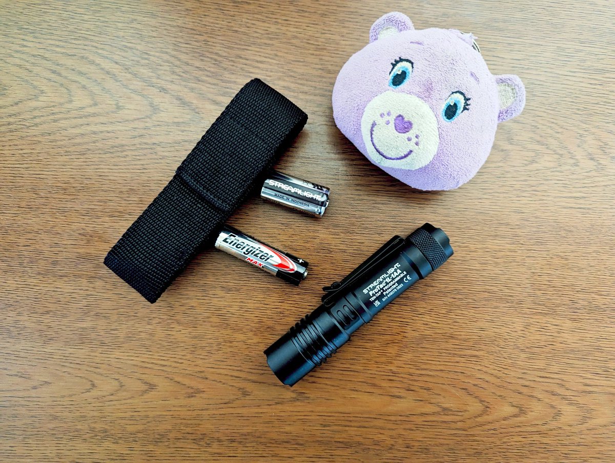 hg4eHPzmvVIEmWD's tweet image. 今日のビクトリー🏆✨🔦🦸(´-(ェ)-`;)♥
・H2T SL 1L1AA ブラック LED換装カスタム LUMINUS SST-12 95CRI 4000K
#Steamlight #ProTac #1L1AA #H2T #アカリセンター