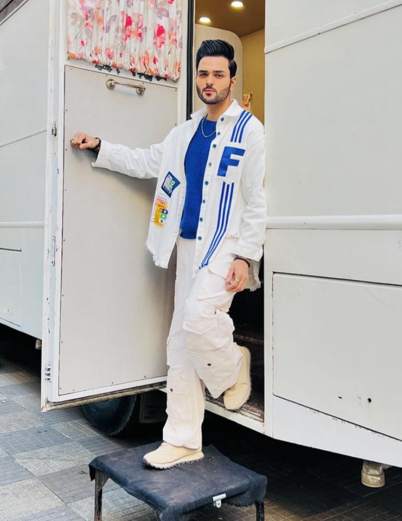 talkingbling's tweet image. Meet Sufi, portrayed by the promising Tanish Mahendru, as he brings a new dimension to the story of Rabb Se Hai Dua! 
.
.
.
.
#rabbsehaidua #studiolsd #prateeksharma #talkingbling