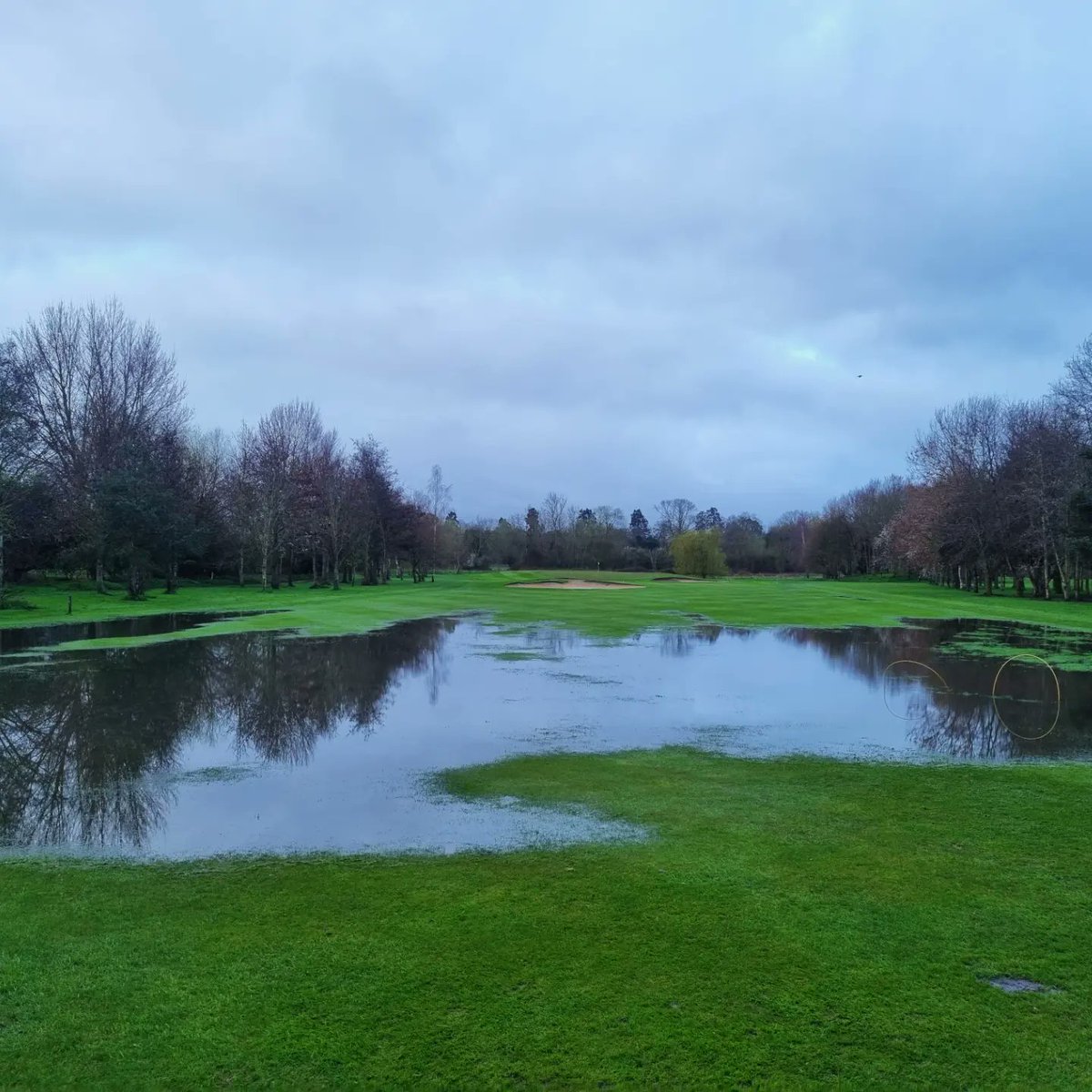 GolfAtDrayton's tweet photo. Following this mornings course inspection, the course will be closed today and quite possibly some time too. We will keep you all updated as and when we reopen. https://t.co/YdedHgYFM3