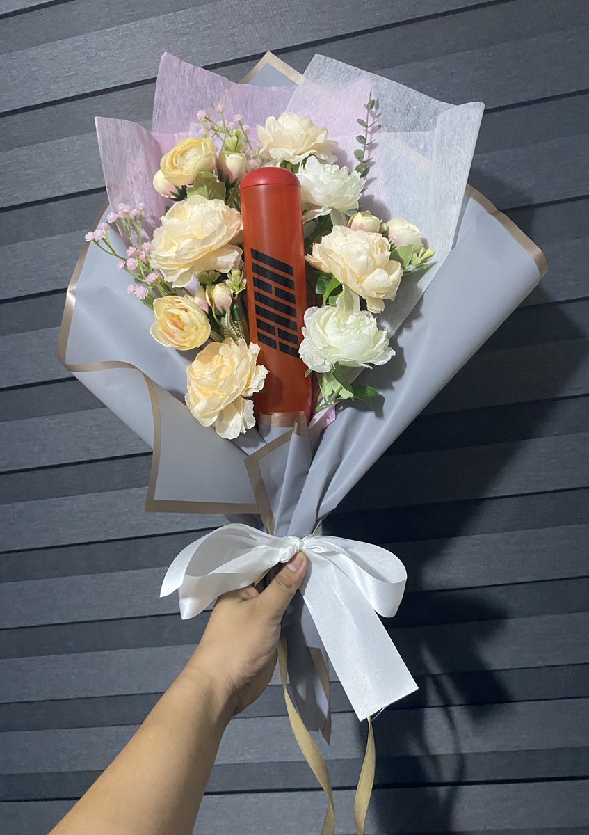 juneyamochi's tweet photo. Dear all beautiful iKONIC
Quote this post and show your Konbat !!!!
#Getback_iKONLIMITED_in_BKK
#iKON_LIMITED_TOUR_MNL
#2024_iKON_LIMITED_TOUR_GETBACK
#iKON #iKONIC #KONBAT https://t.co/1JXFxHinjr