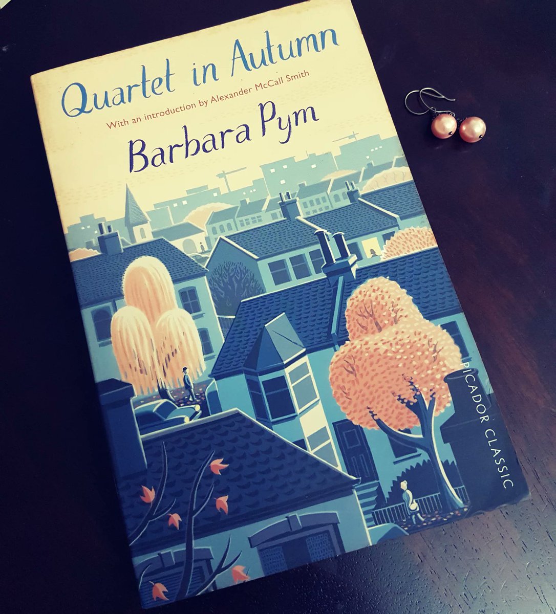 This is such a wonderful, haunting novel on loneliness, ageing, retirement and change. Loved it! My new write-up on QUARTET IN AUTUMN by Barbara Pym. readersretreat2017.wordpress.com/2024/03/29/qua… @picadorbooks #BarbaraPym #bookreview