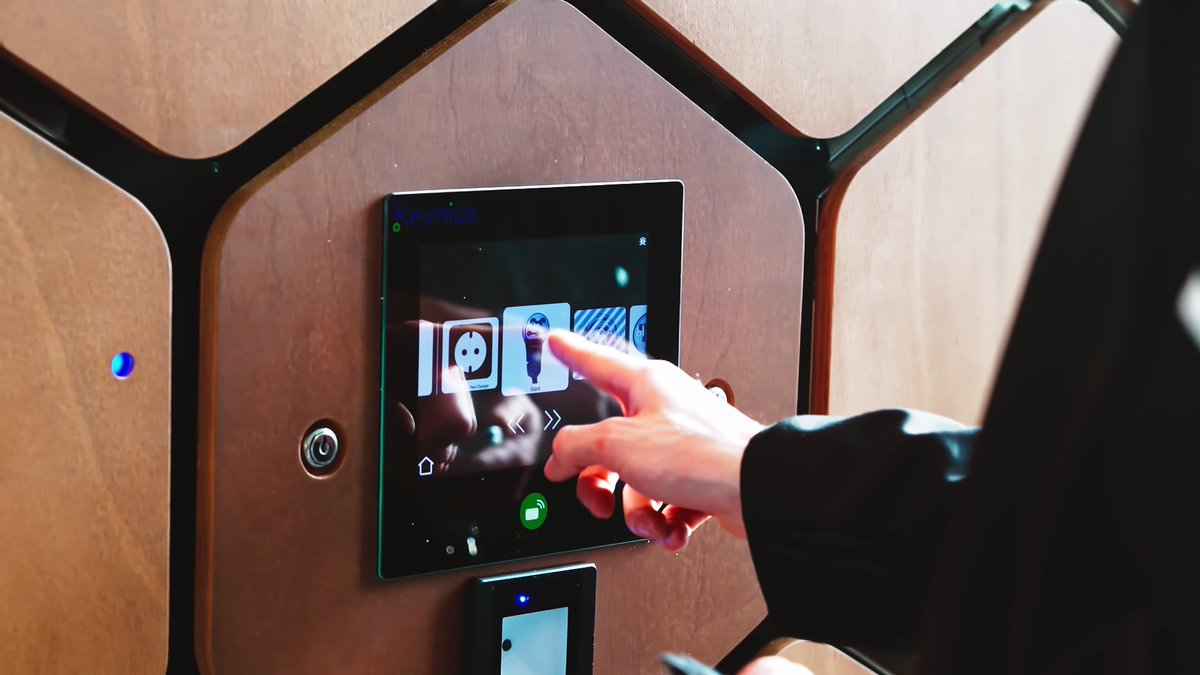 TechnologyBaseT's tweet image. Twee keer per week ontstaat een brand door e-bike batterijen en vorig jaar werden er maar liefst 4.500 e-bike accu’s gestolen. De oplossing?
@ChargeHyve: van concept naar marktwaardig product op Technology Base 👉🏻 technologybase.nl/nieuws/109/cha…

#ebike #accu #brandveiligheid