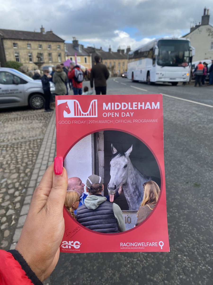 ✨Welcome to the ARC Middleham Open Day! ✨ It’s going to be a great day and people are arriving! Tickets are available to buy today!   Come along for a day of fantastic family fun! #MiddlehamOpenDay @arenaracingco