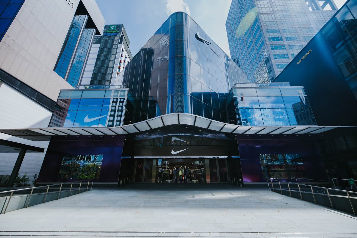 jayefunk's tweet image. A childhood dream of mine just came true.
I worked with the biggest sportswear brand in the world, @Nike.
As 1 out for the 18 creatives selected from Asia, I feel extremely honoured to have been part of this unreal AirMax Campaign.
Never give up.
Wagmi 🚀