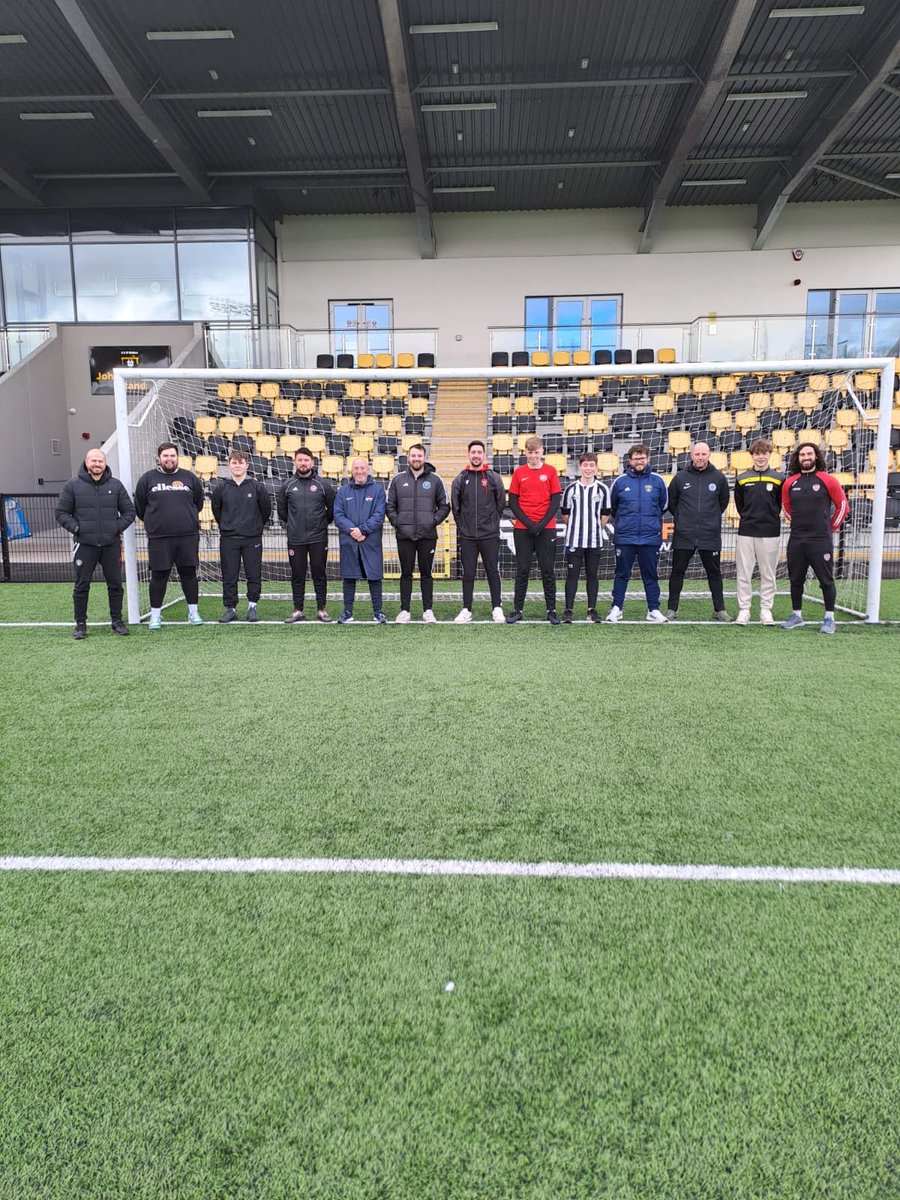 Well done to all those who attended the ⁦@IrishFA⁩ Goal keeper National Coaching Certificate course this week👏👏 Very encouraging to see so many coaches developing their knowledge and understanding of GK education⚽️👐🏻📚 #GKCoachEducation