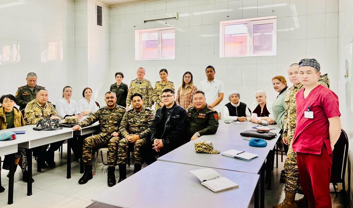 Training on varied medical issues was conducted by an Indian Mobile Training Team from 25-29 March 2024, at Military Hospital of the Ministry of Defence, Kyrgyz Republic. Several personnel of the Kyrgyz Armed Forces attended the training. @MEAIndia @MFA_Kyrgyzstan @adgpi