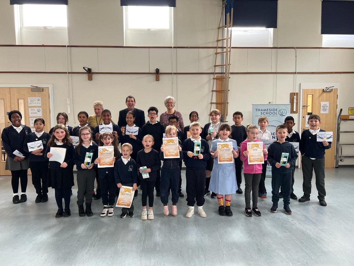 A simply eggs-cellent last day of term! A busy few weeks ended with our Star of the Term and <a href="/ValeAcadTrust/">Vale Academy Trust</a> Citizenship Awards Cermony; an Easter egg hunt (joined by our local PCSOs @tvpsouthandvale !) and even a staff egg hunt!! Wishing our Thameside families a lovely Easter.🐣