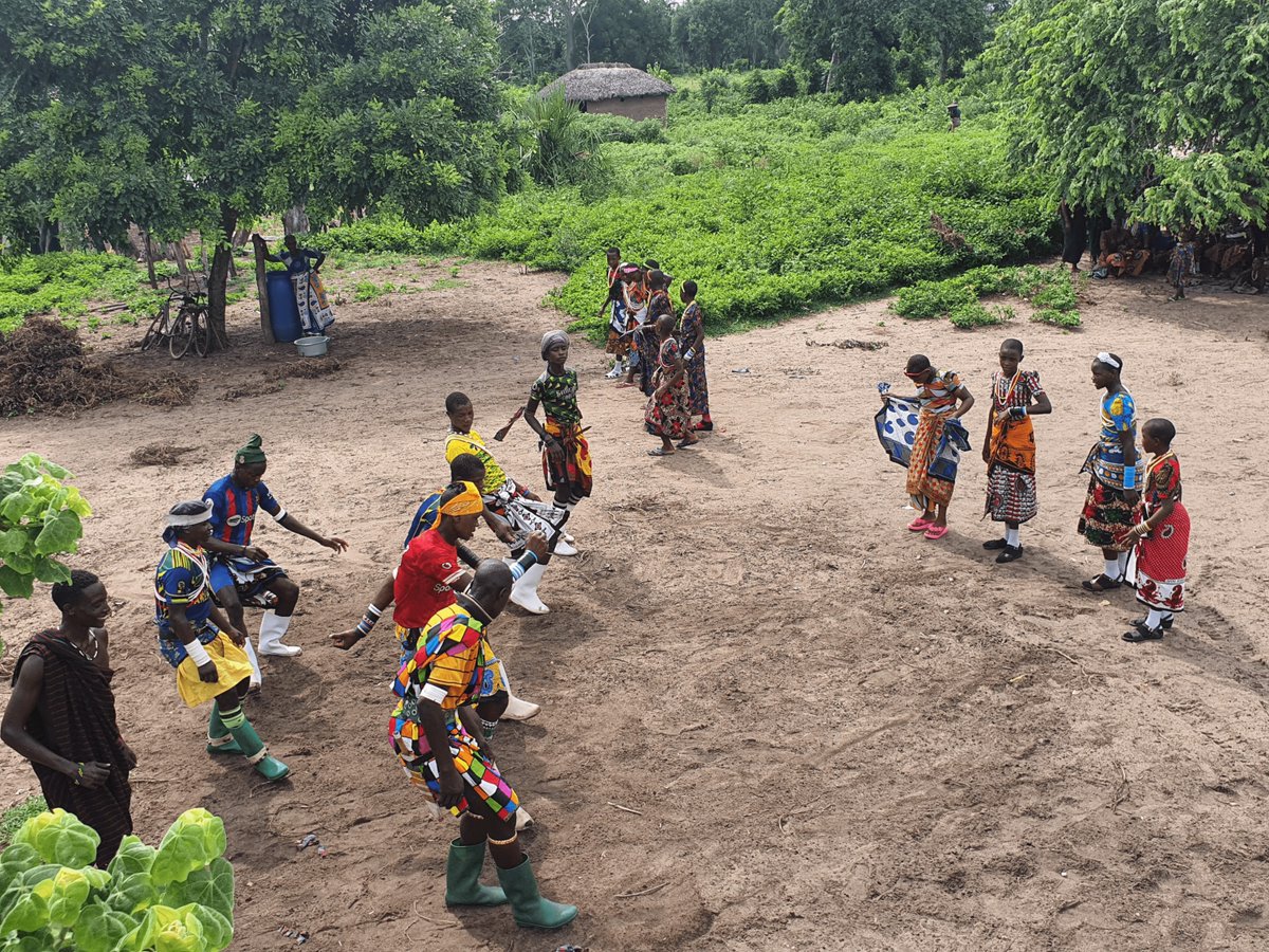 We recently organised a special Sukuma dance for the Sukuma people in Selous-Nyerere landscape. This provided us with a valuable opportunity to engage with the locals and inform them about the importance and benefits of community-led conservation efforts.