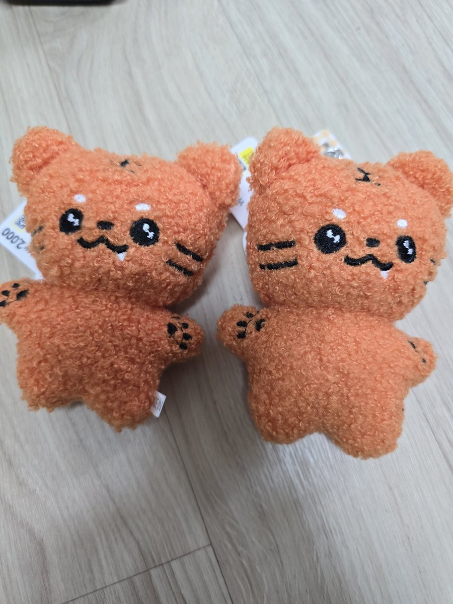 simping_on_swh's tweet image. 어쩌다보니 호랭이만 가진 덕질중이 하는 
처음이자 마지막일지 모를 🐯RT이벵🐯

🌸소누/강미니/나별 아끼시는 분
🌸비계❌ / 국내한정
🧡RT해주세욥😆
🌸우체국 택배로 보내드려요
🌸당발 : 4월2일(화) 이른 소누시
💚가능하면 아직 호랭이 없는분이 가져가심 좋겠어요

🌸총 2분 추첨할게요