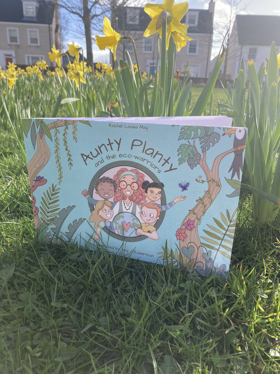 HAPPY EASTER 🐣 
#auntyplantyandtheecowarriors #lovebooks #spring 📖🦋🌼

amazon.co.uk/Aunty-Planty-W…