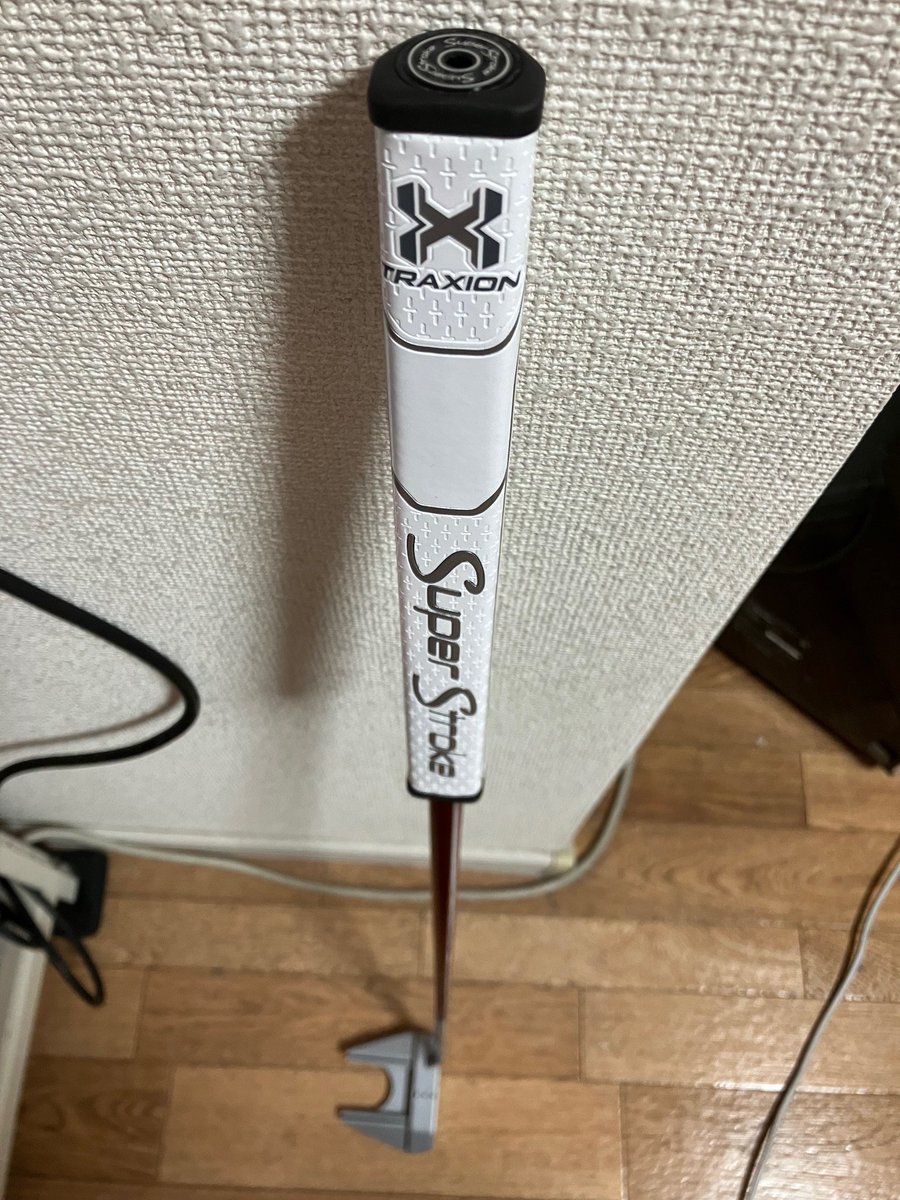 S72149's tweet image. WHITE HOT OG #7S STROKE LAB に「Super Stroke TR FLATSO 1.0」を挿した  !(^^)!
#SuperStroke