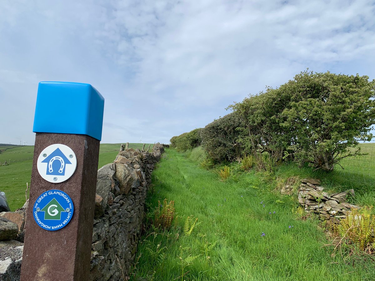 If the arrival of spring has you yearning for time outdoors, The Great Glamorgan Way has plenty of routes to explore whilst soaking up the sunshine! ☀️ Find out more in our latest blog! visitbridgend.co.uk/be-inspired/ex… #VisitBridgend #VisitWales #walking #horseriding #cycling #Wales