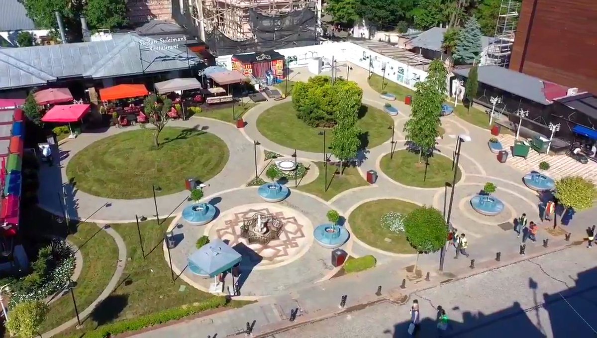 İBB, Sultanahmet'te bir kafenin işgal ettiği 2.000 m2'lik kamu arazisini park yaparak halka açtı.

Öncesi        /        Sonrası