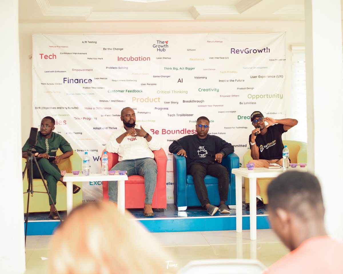 OlawumiPK's tweet photo. Moses saw a fire burning and the bush wasn't, that thing calls him to adventure same way God called Abraham to adventure. Something will call you to adventure in the digital world, pursue it
Images from yesterday's Made in Akure event organised by @breezey_mc
π·: @dami_tomz https://t.co/pvA5DqqhMM