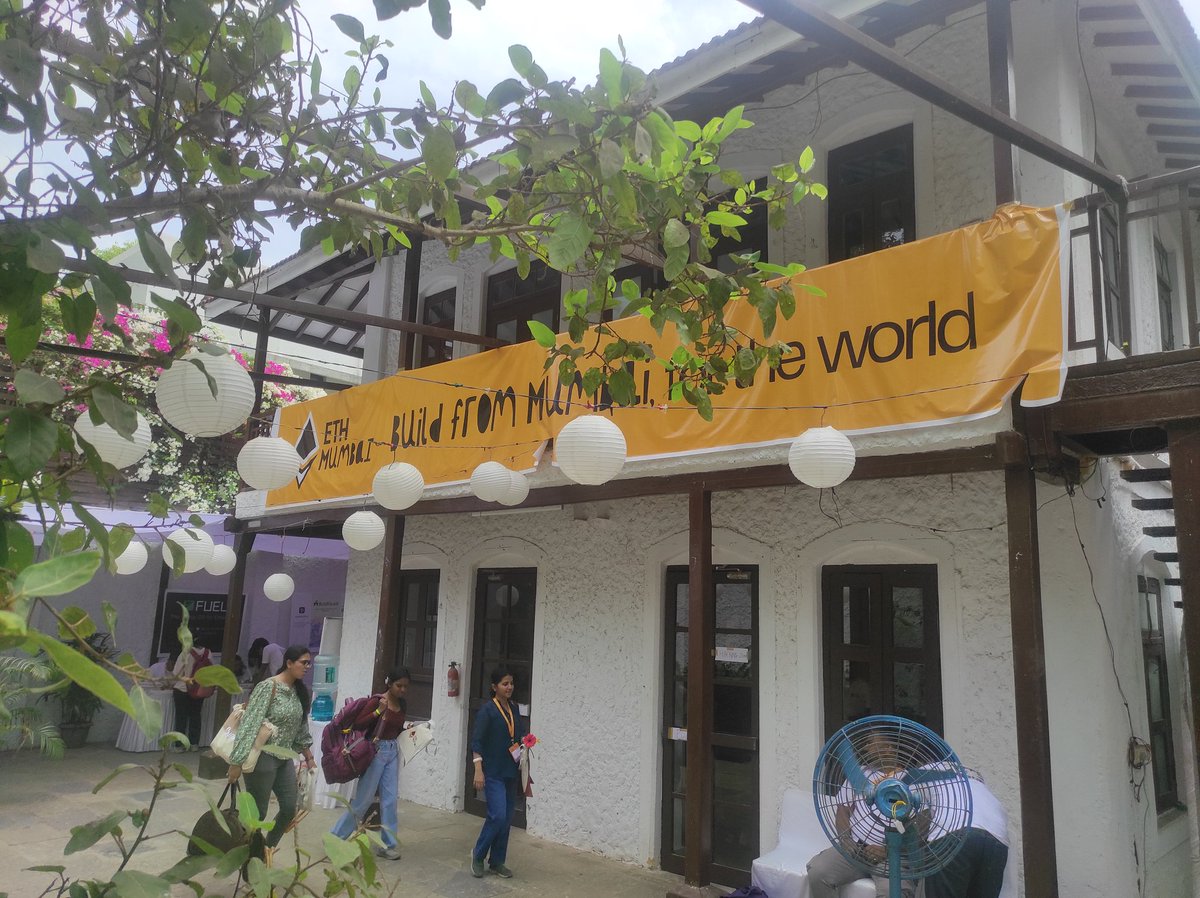 aasthaashahh's tweet image. kya bolti public 💅🏻 - @ethmumbai

@thisischandresh - mast kaam kiya tu