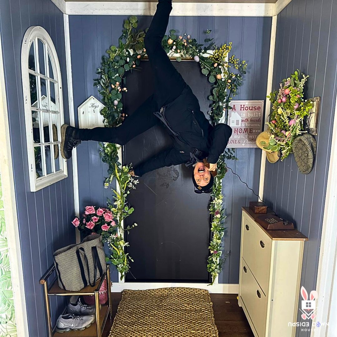 🌟 The Bank Holiday weekend is finally here! 🌟

This Easter you can visit your nearest Upside Down House and take advantage of our Spring photo station 🐰🌸