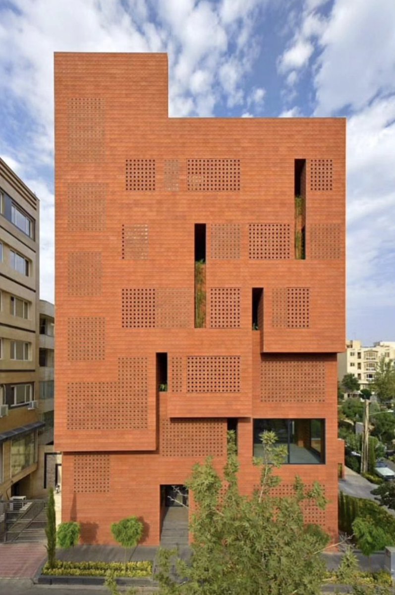 SustainableTall's tweet photo. Headquarters of a brick manufacturer, Tehran

By Hooba Design https://t.co/Wc8tx18nJN