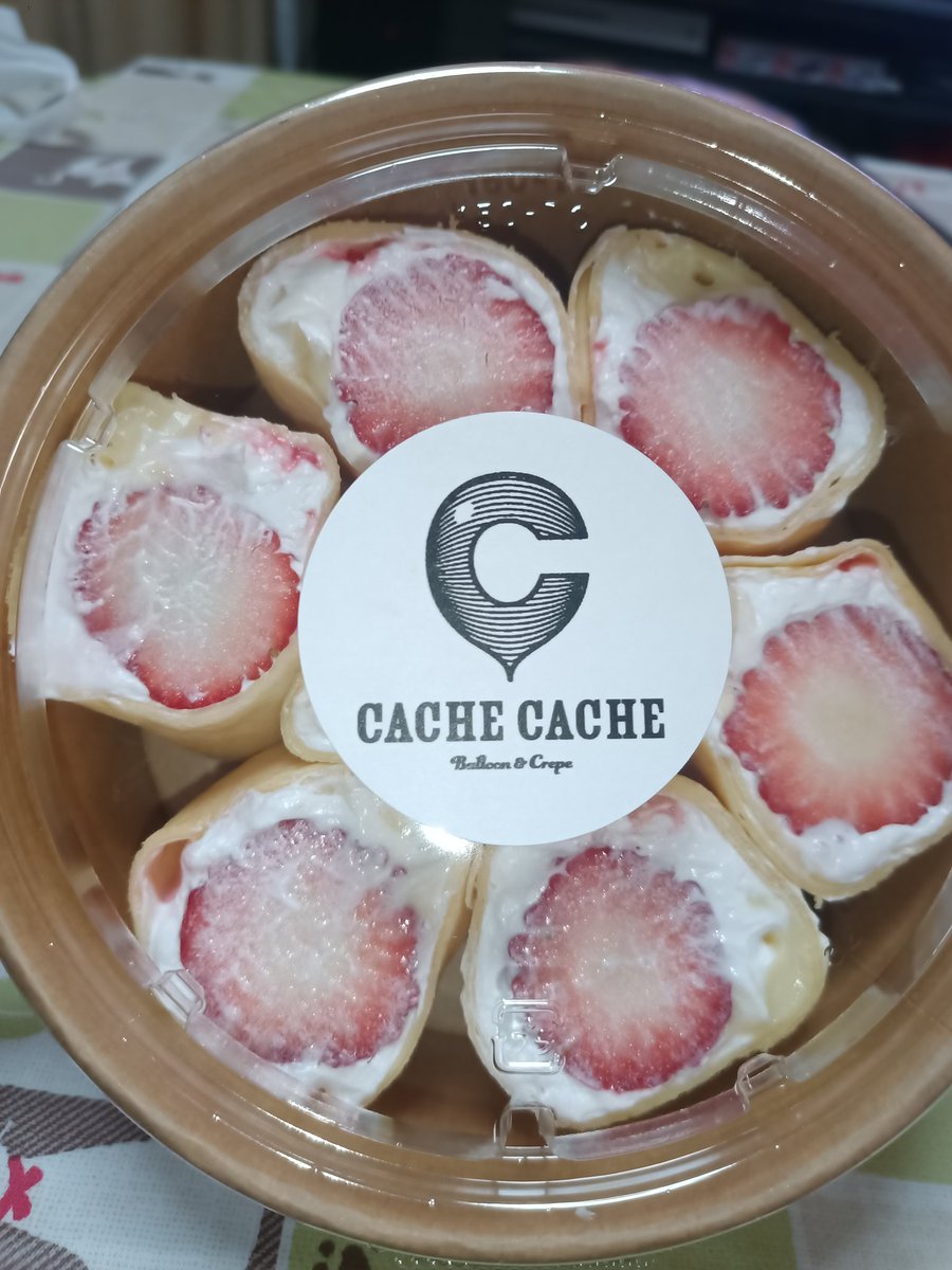 turumon's tweet image. #CACHECACHE
カシュカシュクレープ＆バルーン 三重県桑名市
先日、Yahooニュースで取り上げられていたので、いちごロールクレープGET！予約しないとダメですが、GET出来ましたm(_ _)m
#いちごロールクレープ

maps.app.goo.gl/vA6yUNtgxNpMXc…