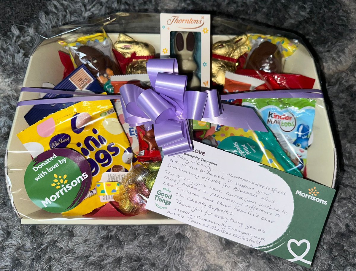 Fundraising Easter Hamper donated by @Morrisons For @BluebellWoodCH 1.50 a go what a Easter prezzie As a treat If you live local ish Easter bunny will hand deliver on Easter morning 👍