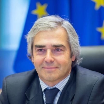 Heartfelt congratulations to friends and colleagues Portuguese MEPs @PauloRangel_pt, @JMFernandesEU, @mgracacarvalho and @NunoMeloCDS on their appointment as Ministers in the government led by the Prime Minister-designate @LMontenegroPSD. Good luck for the future!