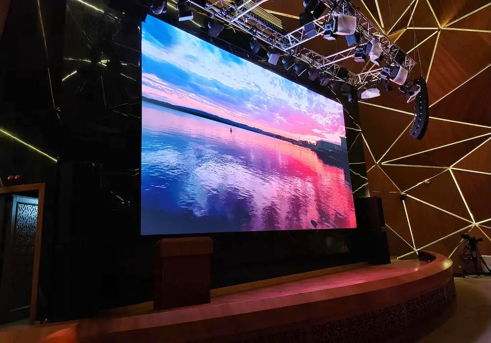 DisplayLedman's tweet image. We're thrilled to announce the successful completion of our latest project in the heart of Saudi Arabia – the installation of a stunning 40-square-meter COB Ultra HD Display Screen at a premier cinema complex！

ledman.com
#LeemanDisplays #COBDisplay #UltraHD