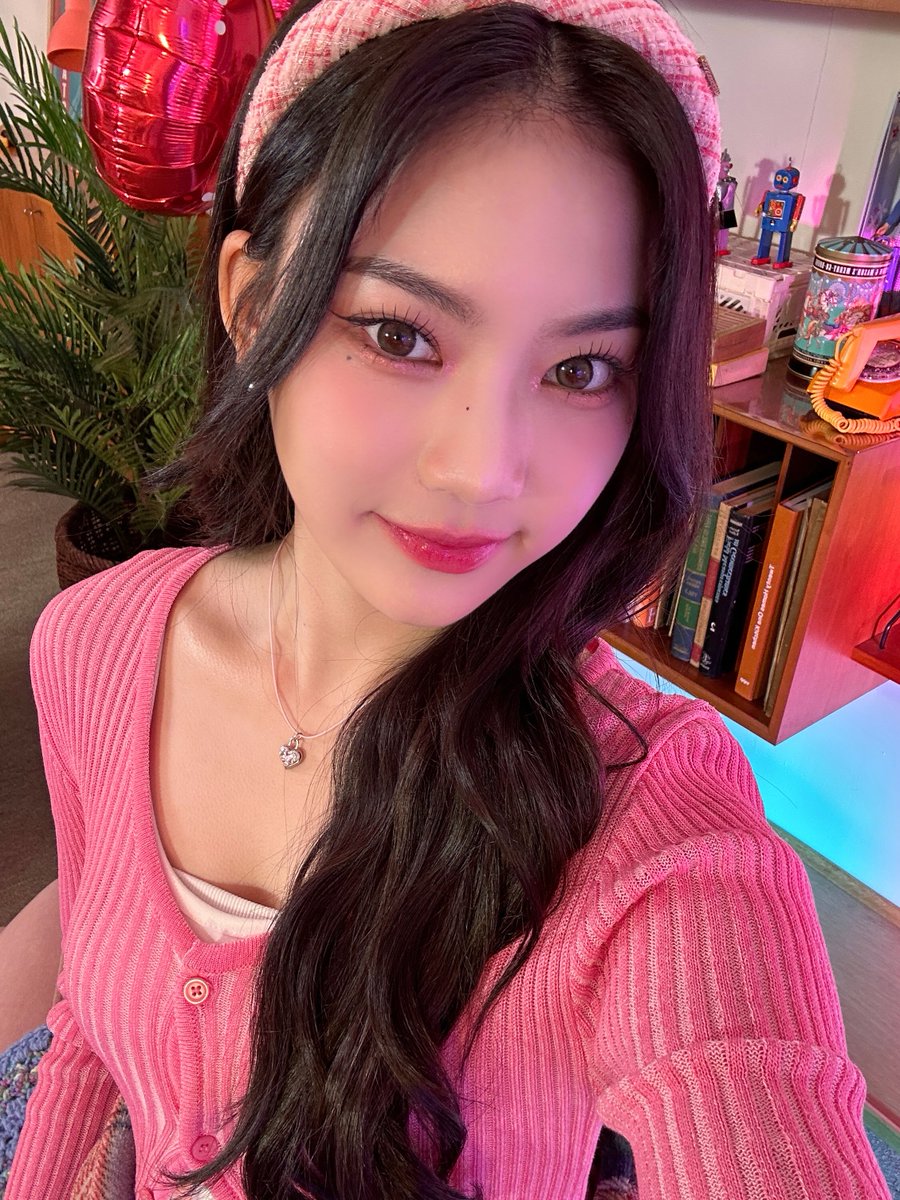 STAYC_official tweet picture