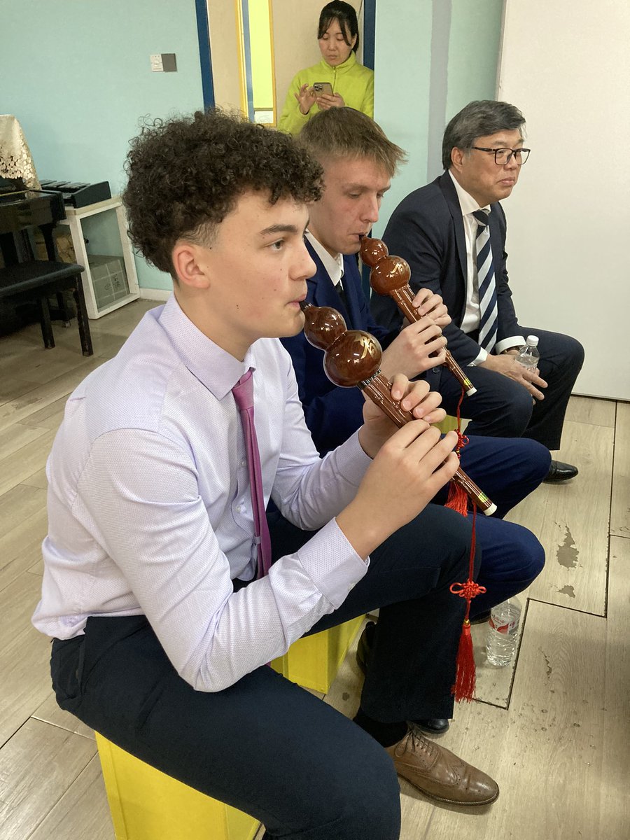 PontHighEnglish tweet media