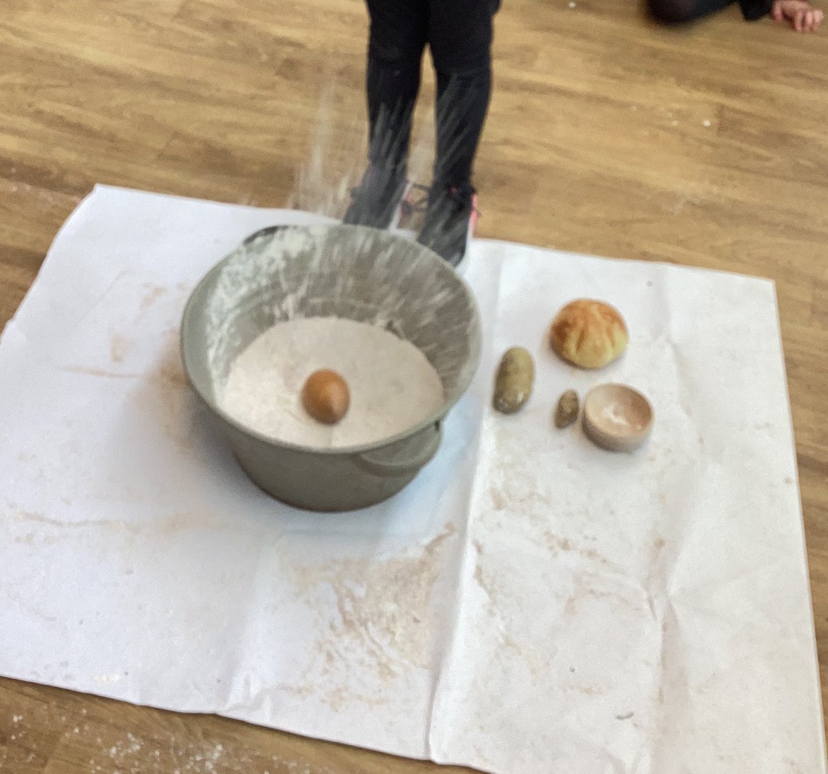After learning about the giant asteroid hitting the earth and causing natural changes that led to the extinction of dinosaurs, we experimented to create different sized craters. 🦖🦕 #harrowgateacademy #harrowgatestem #scienceweek2024 #harrowgateeyfs