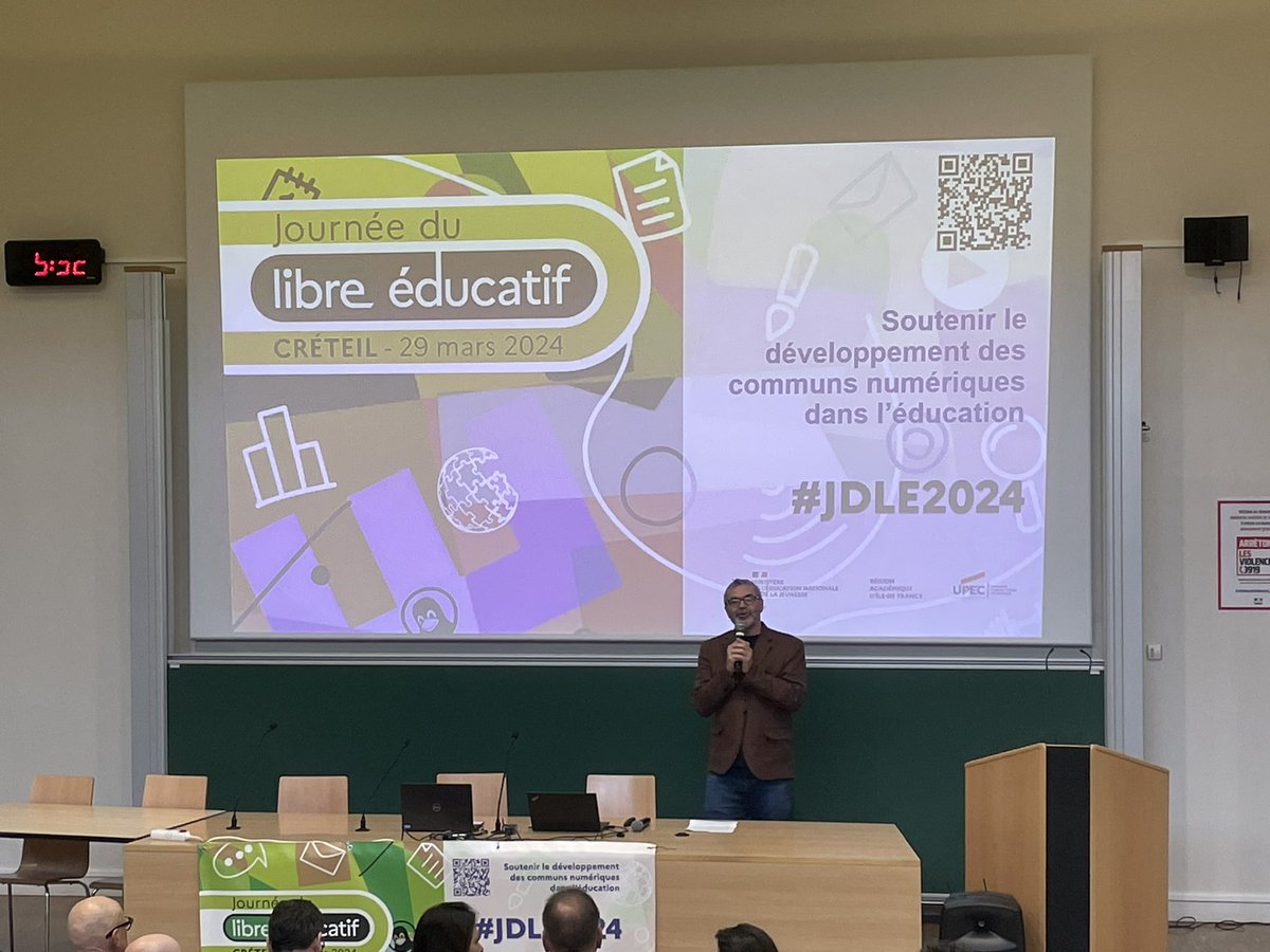 CoopMaths_fr's tweet photo. C’est parti pour une belle journée d’échanges avec la communauté du libre éducatif. #JDLE https://t.co/ZXmUfZOupM