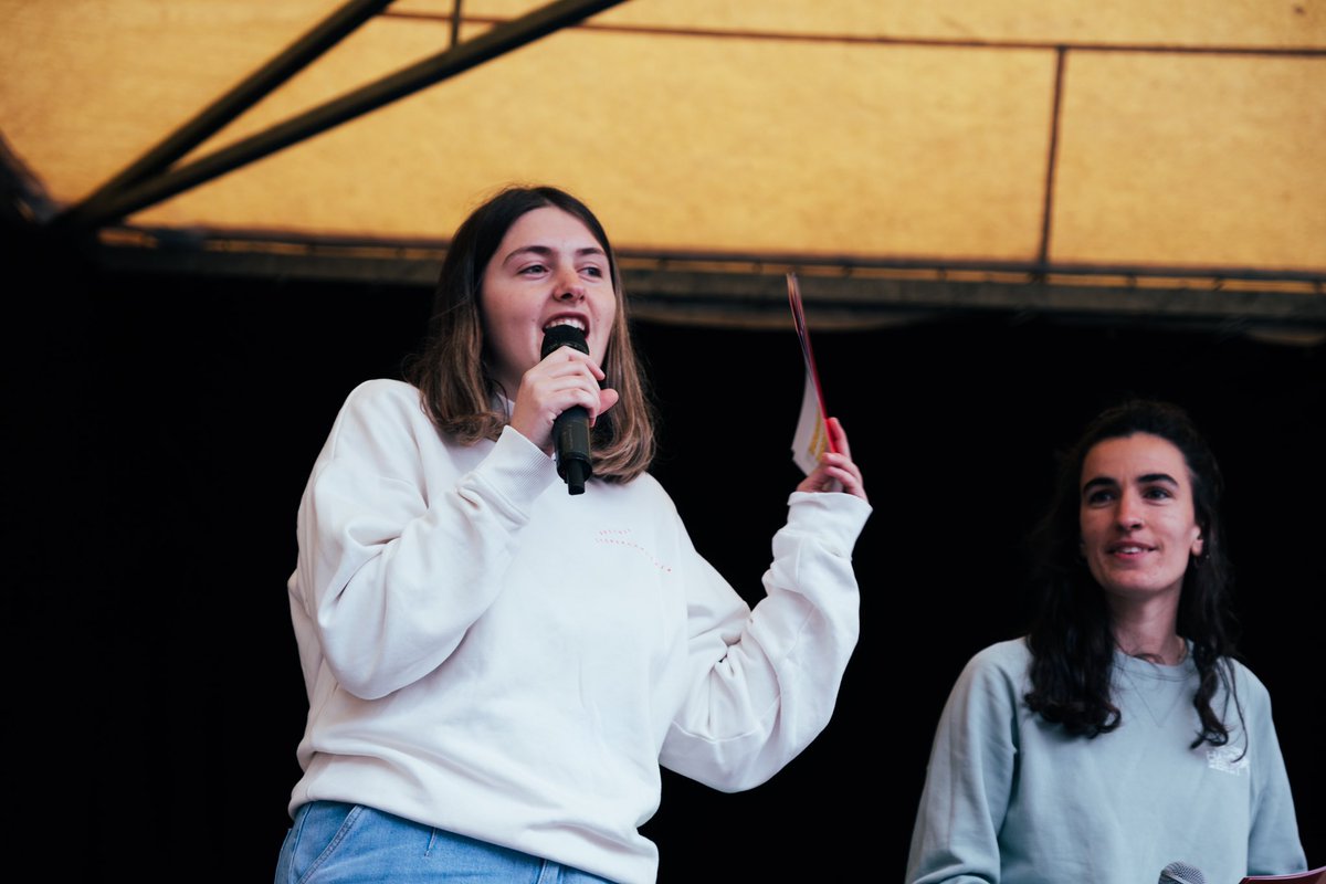 🌸 Udaberria ekarri dugu Lezora, eta  gazteon eskutik aurrera eramango dugun konspirazio erraldoi honi hasiera eman diogu.

Euskal herri aske, sozialista eta feministatik gertuago gaude ✊