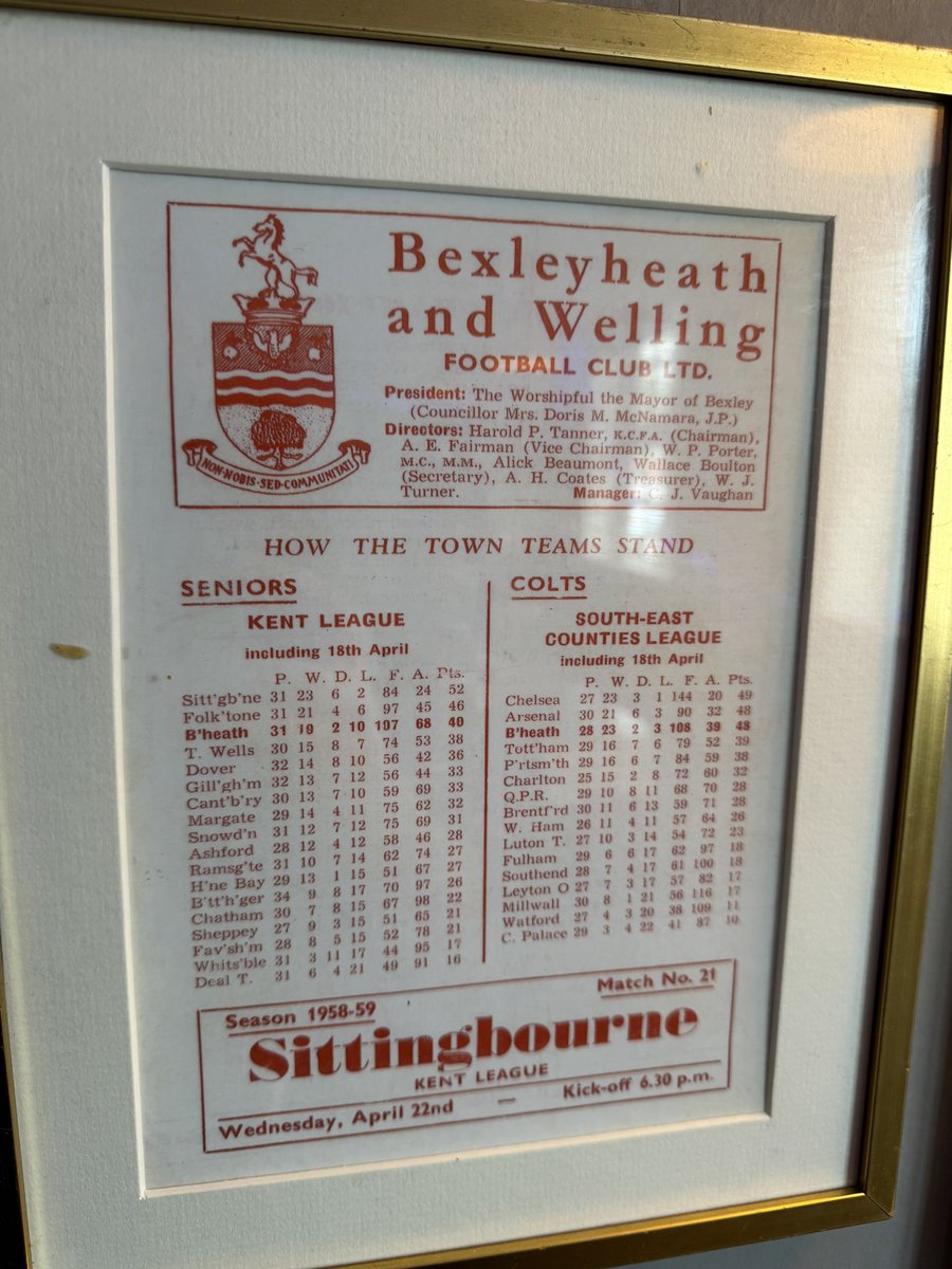 Nice little bit of nostalgia in the Camden in Bexleyheath before @wellingunited v @DoverAthletic and there’s a former Kent League table from 1958/59 on the wall featuring some of our current colleagues @Tun_Wells_FC @FavershamTownFC @WTFC_1886 @DealTownFC