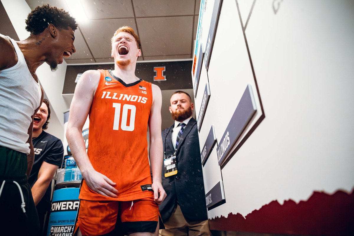 We don't hold anything back, especially when celebrating. #Illini | #HTTO | #EveryDayGuys