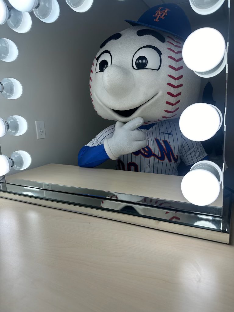 MrMet tweet picture