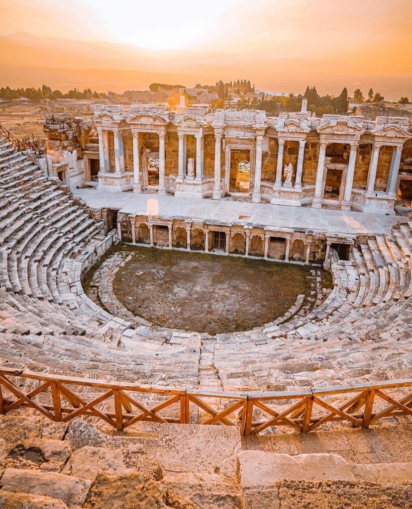 Hierapolis Antik Kenti Tiyatrosu. 🏛Pamukkale, Denizli.